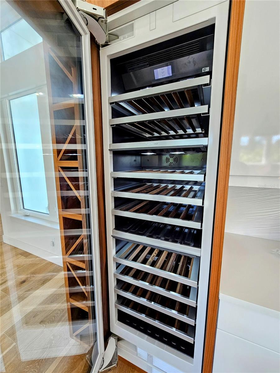 PHILLIPPI COVE - Residential