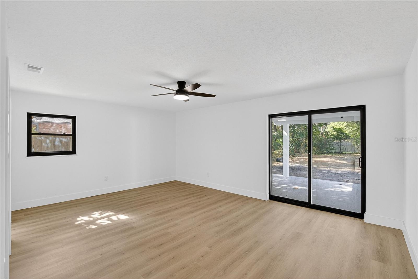 HIGH POINT ESTATES FIRST ADD - Residential