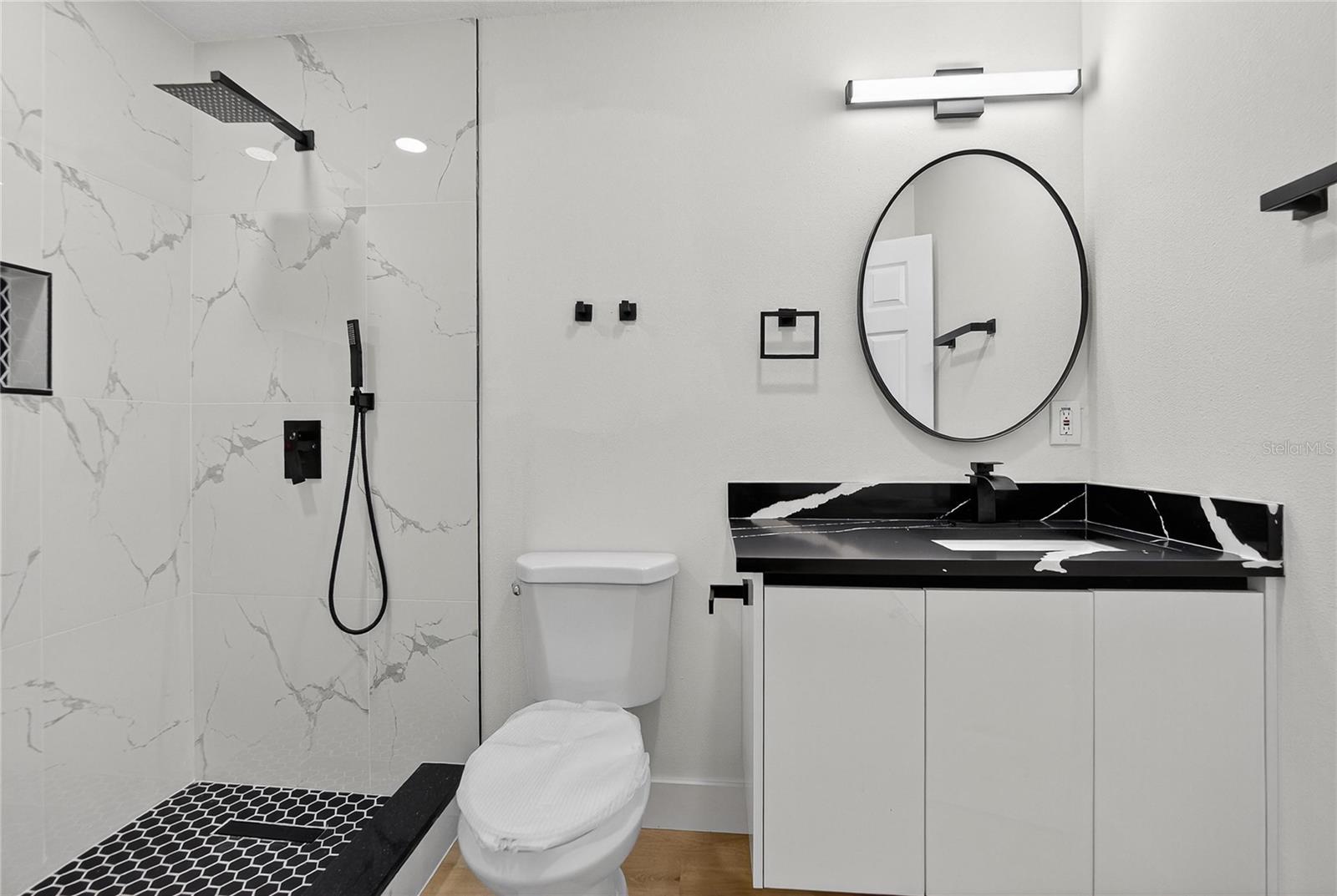 HIGH POINT ESTATES FIRST ADD - Residential