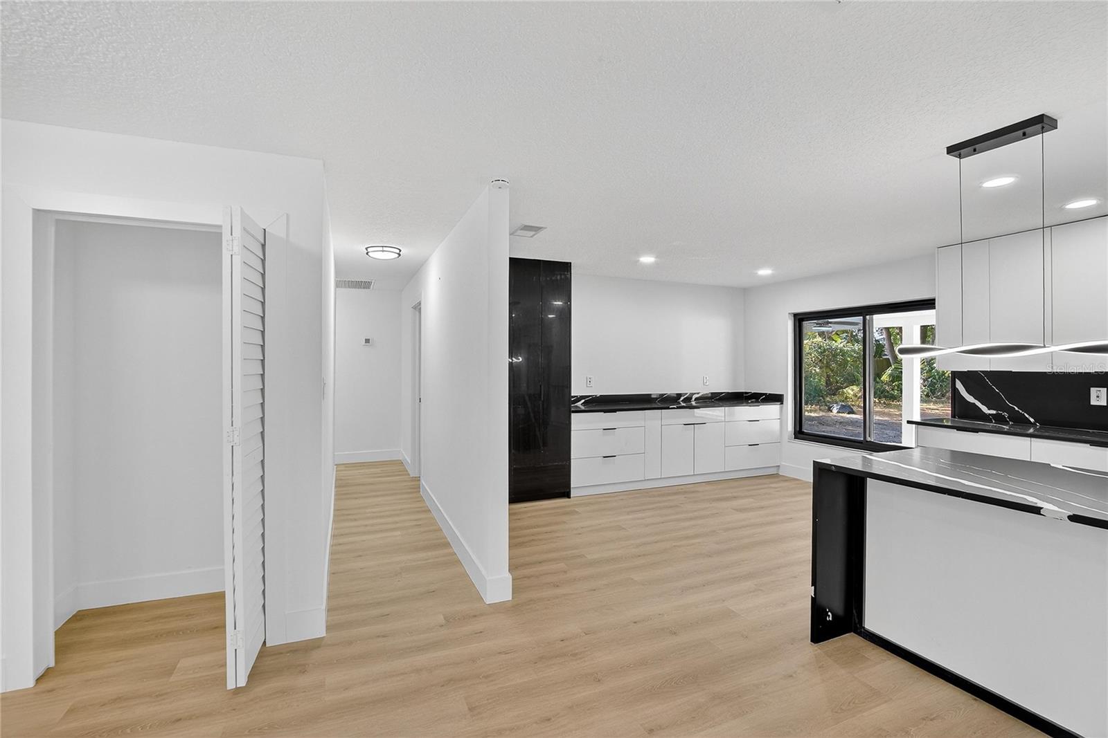 HIGH POINT ESTATES FIRST ADD - Residential