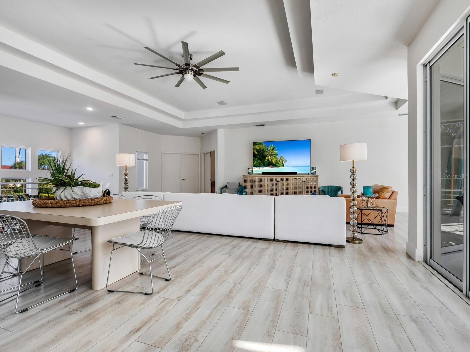 ESPLANADE ON THE BAY - Residential Lease