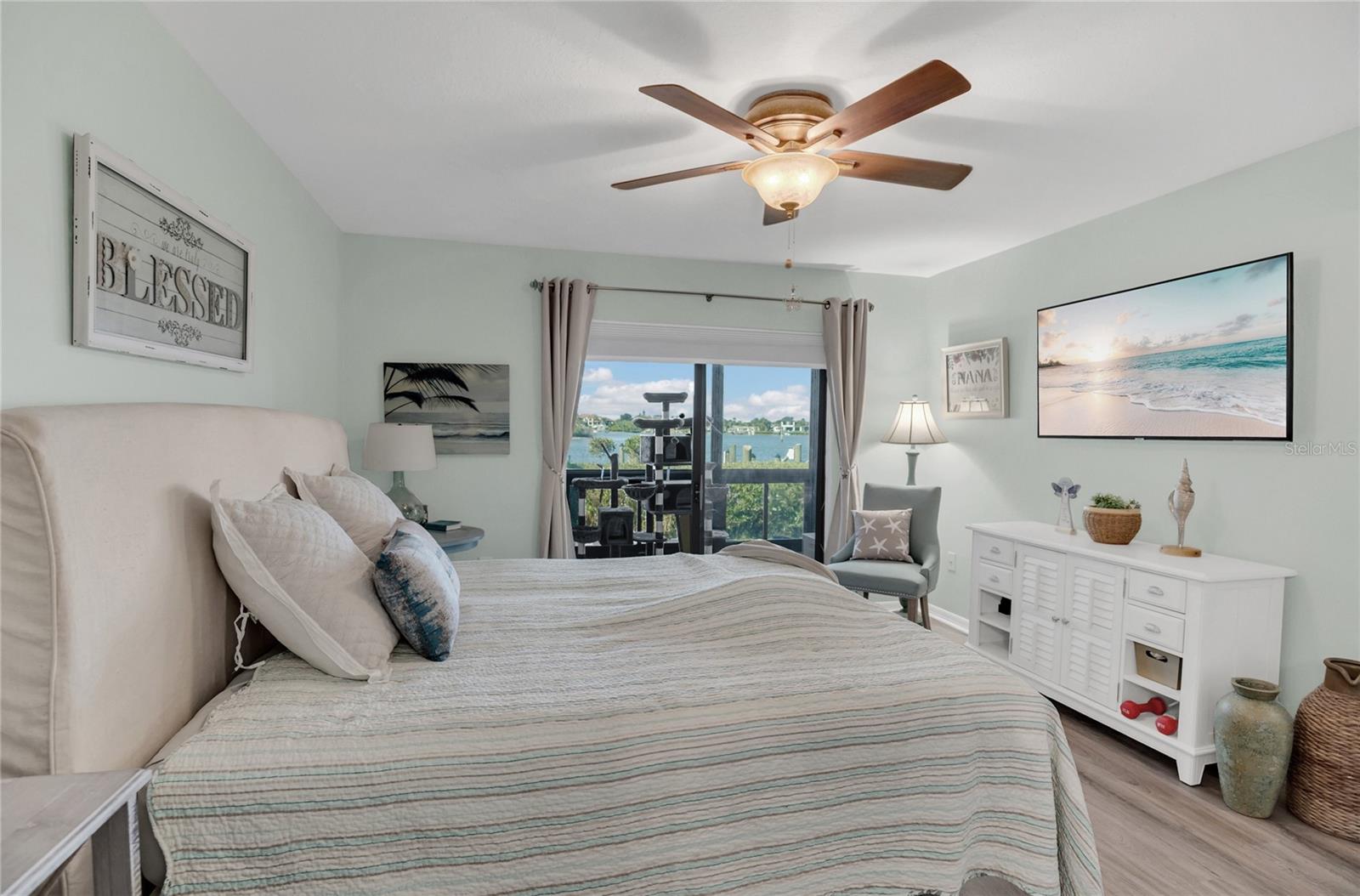 BOUCHELLE ISLAND CONDO - Residential