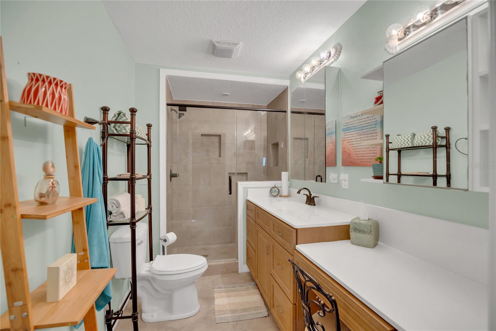 BOUCHELLE ISLAND CONDO - Residential