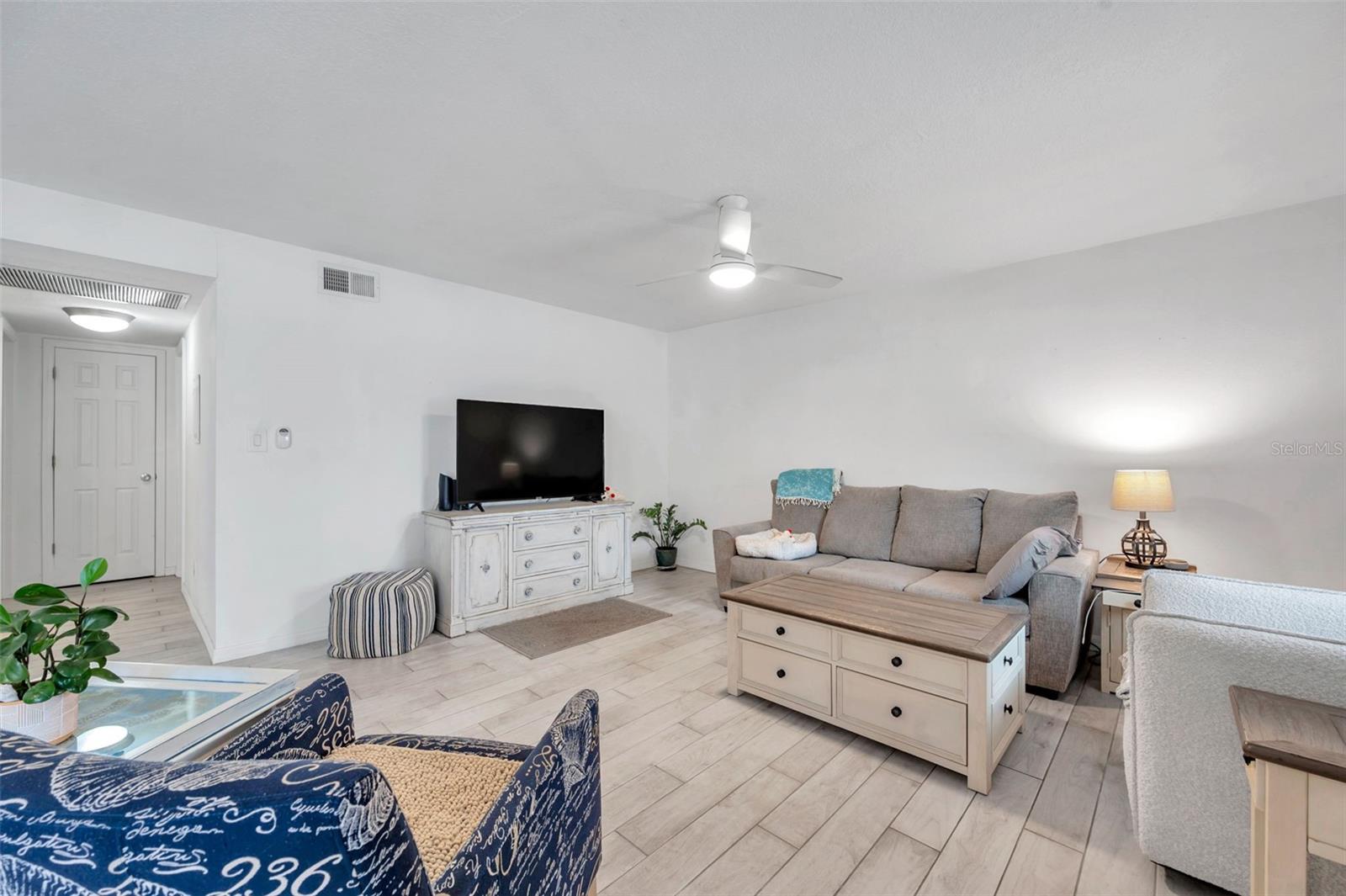 121 SEAHORSE DRIVE SE A