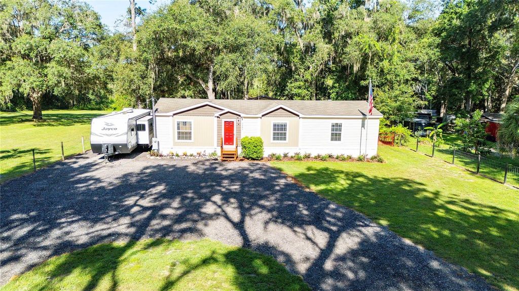 Photo of 3283 Neff Lake Road, Brooksville, FL 34602 (MLS # TB8415247)