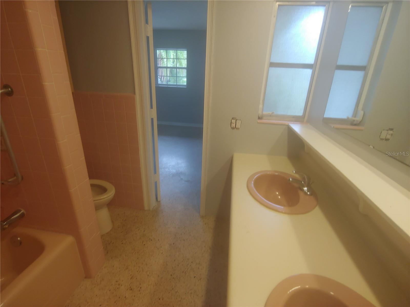 LAKEWOOD ESTATES SEC D - Residential Lease