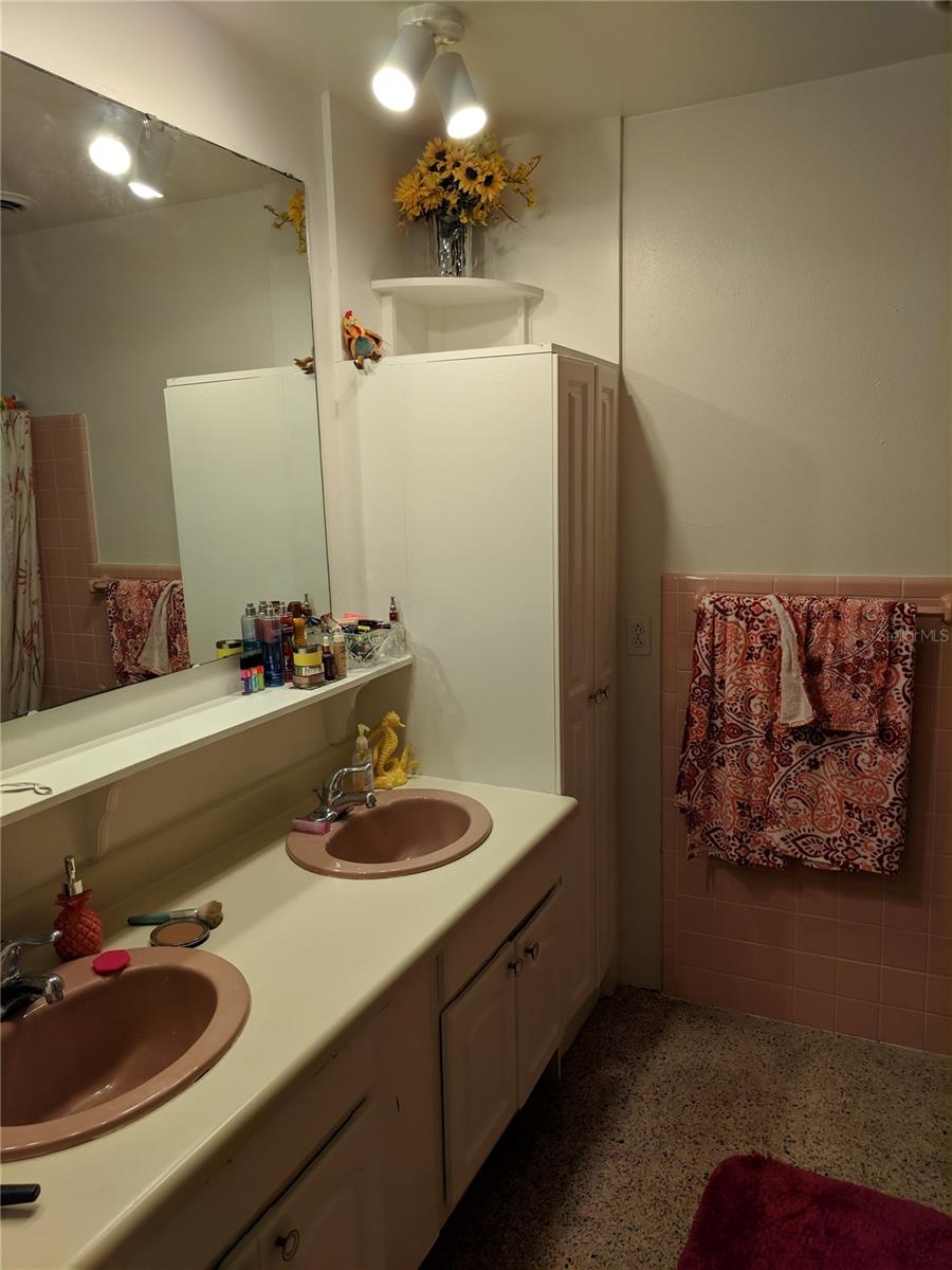 LAKEWOOD ESTATES SEC D - Residential Lease