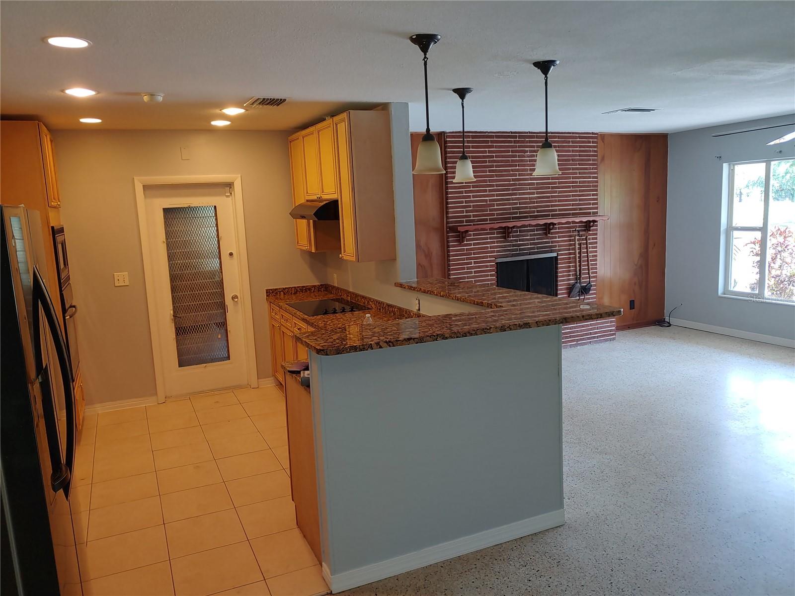 LAKEWOOD ESTATES SEC D - Residential Lease