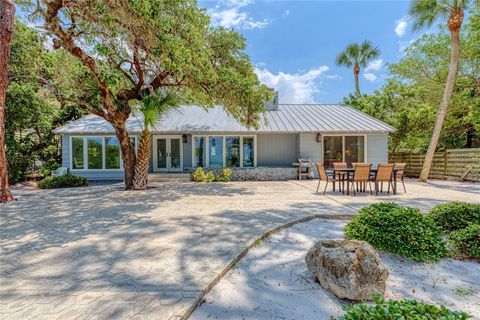 A home in SARASOTA