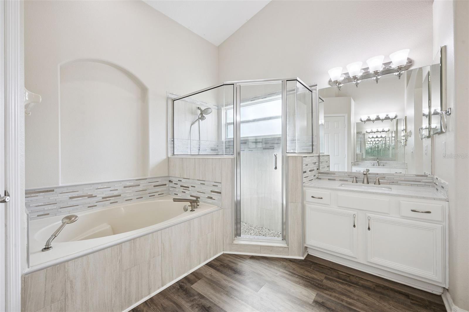 HILLS CLERMONT PH 01 - Residential