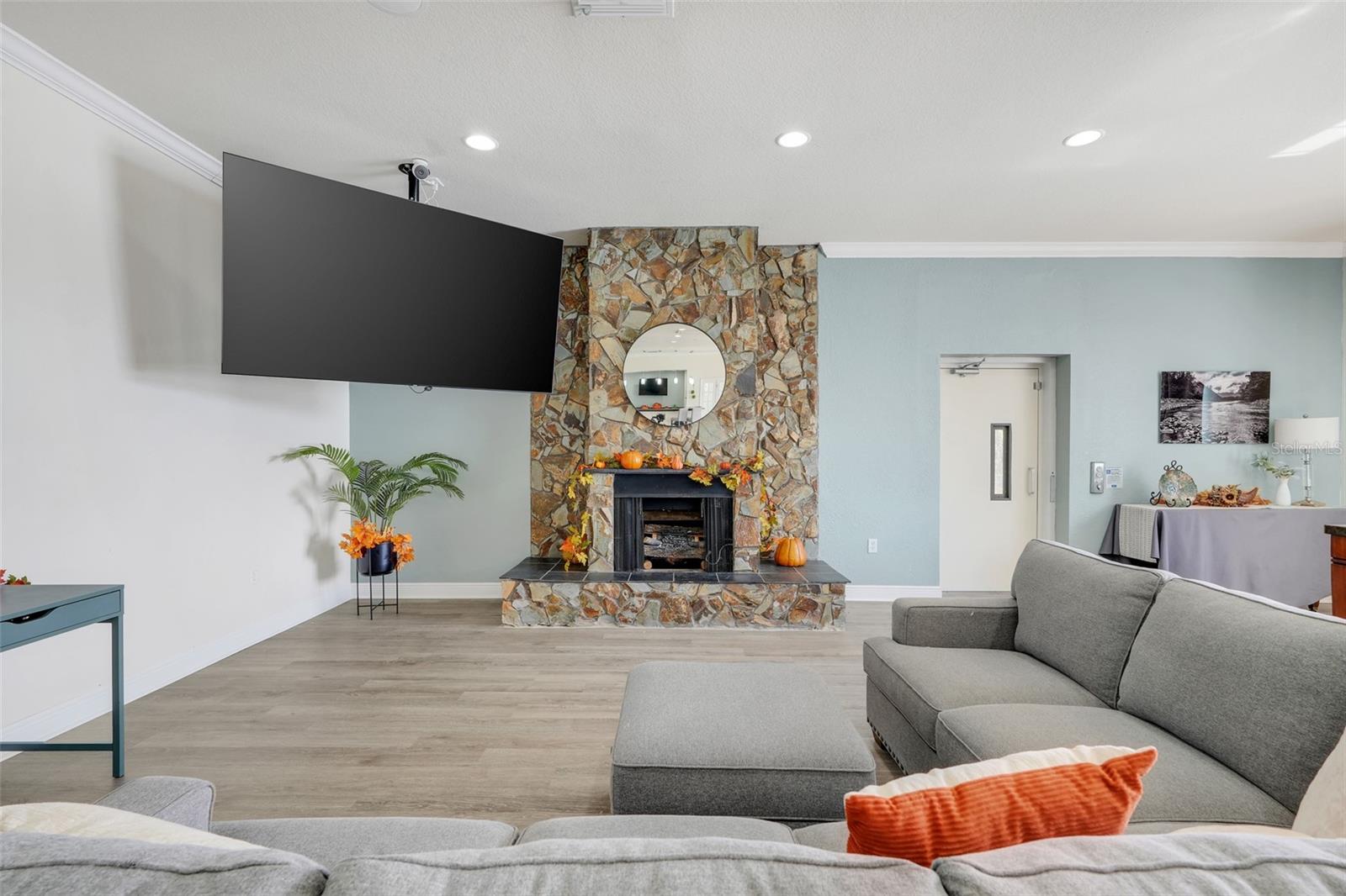 PLANTATION APTS ORLANDO - Residential