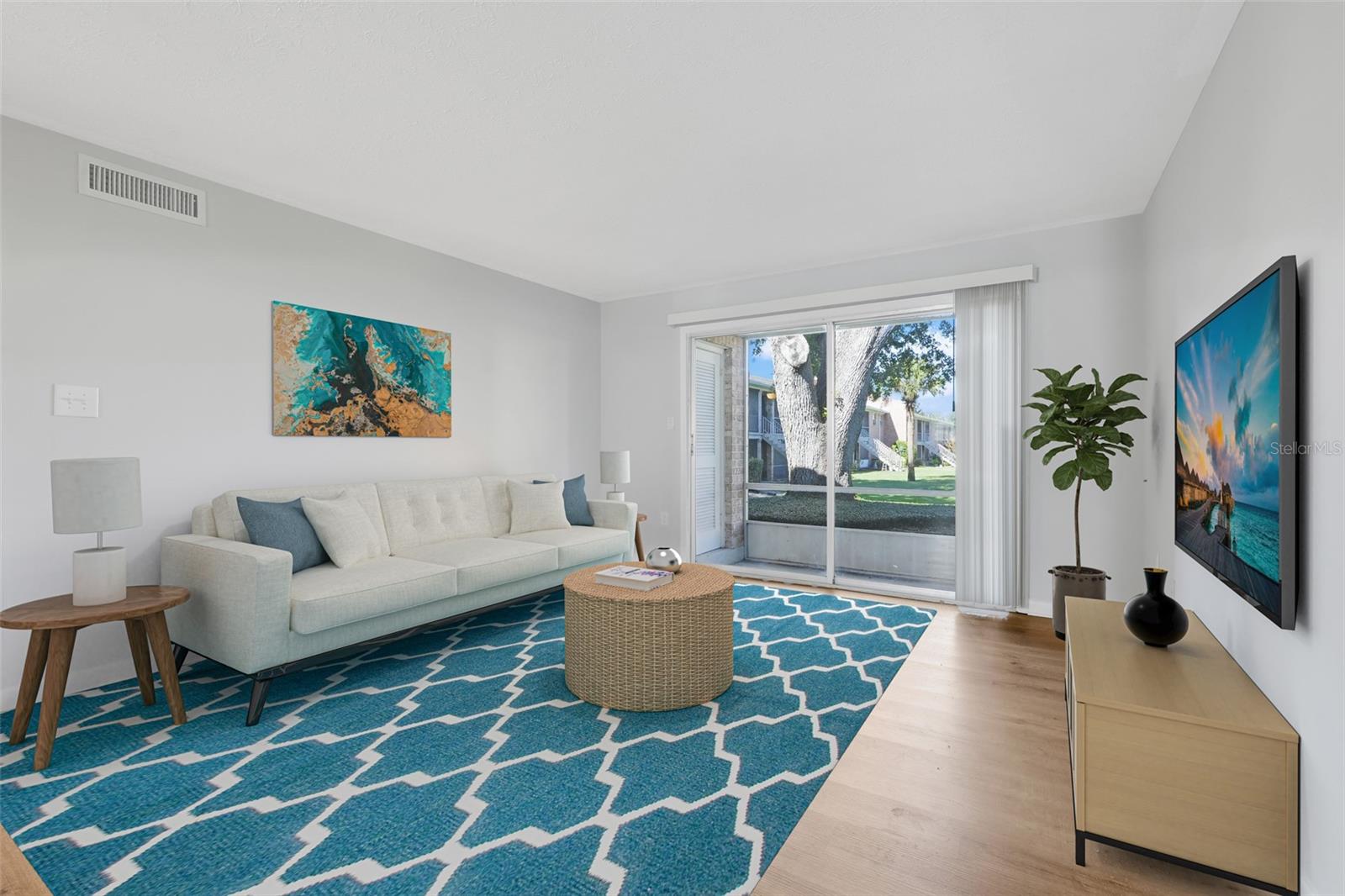 PLANTATION APTS ORLANDO - Residential