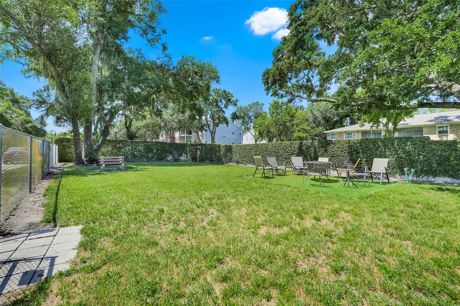 PLANTATION APTS ORLANDO - Residential