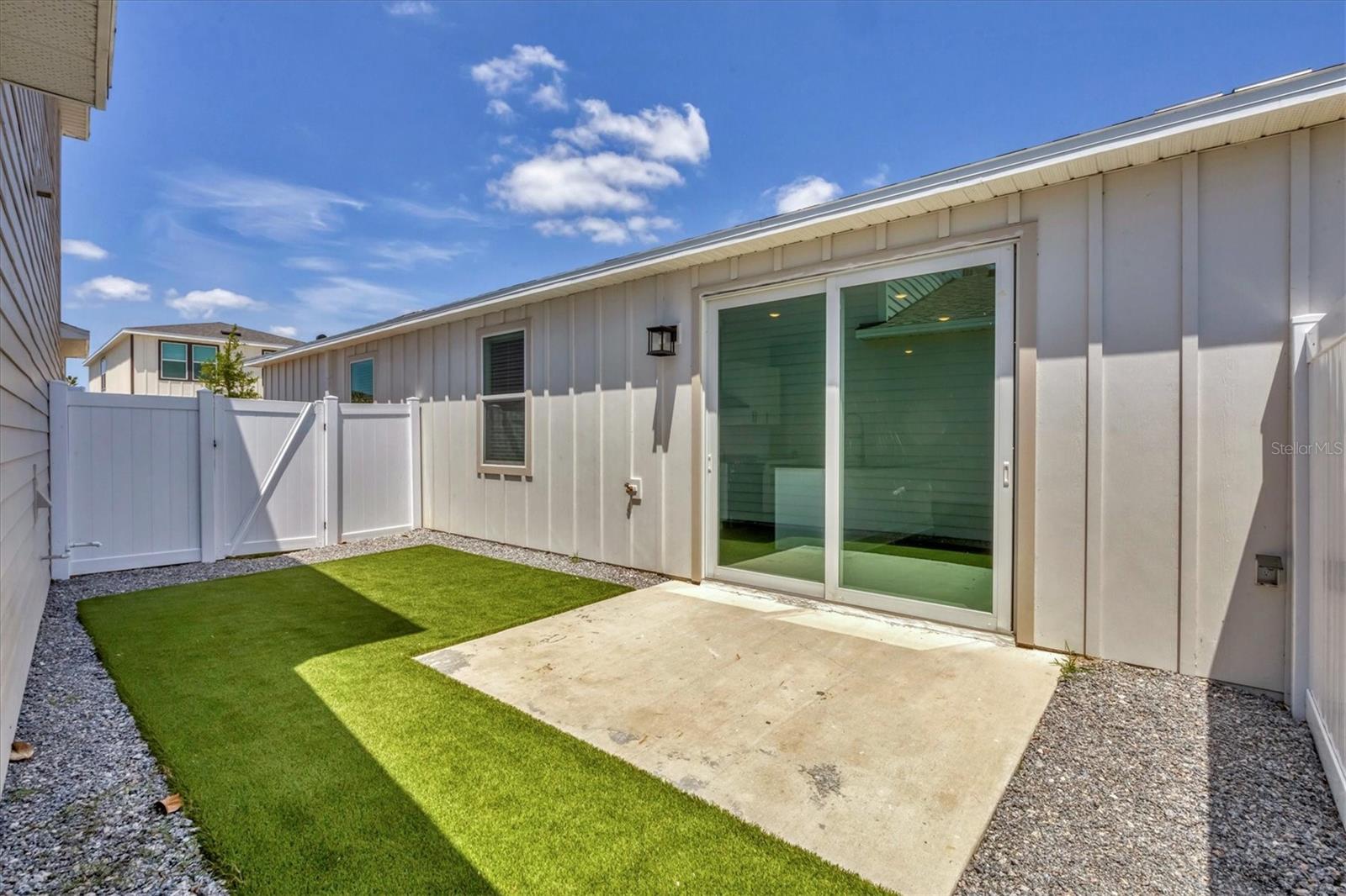 BB LIVING IN WELLEN PARK - Residential Lease