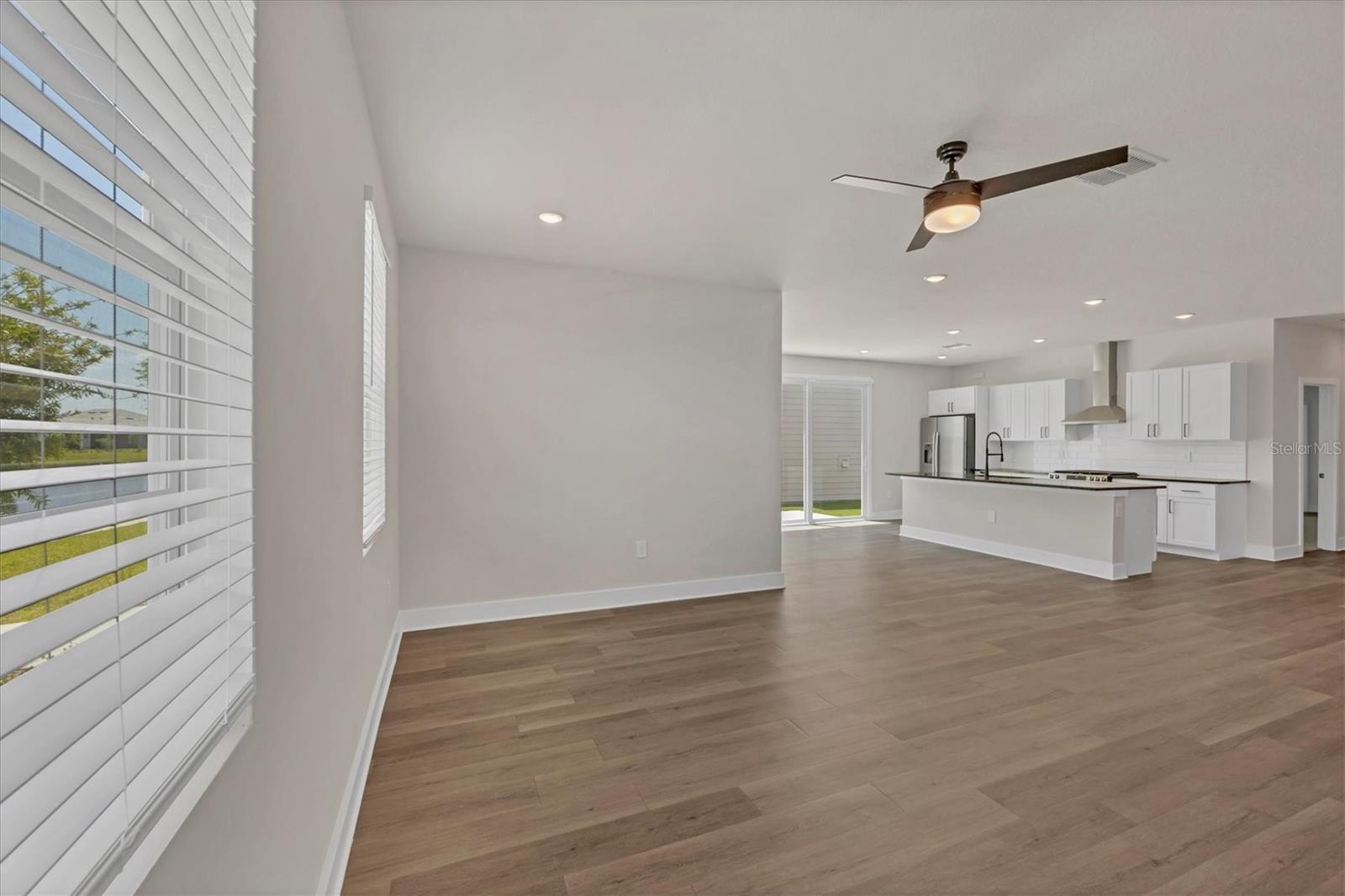 BB LIVING IN WELLEN PARK - Residential Lease