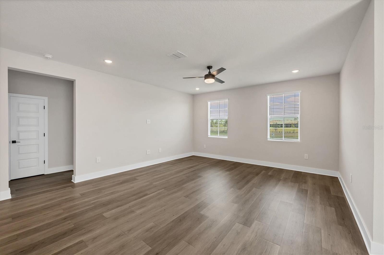 BB LIVING IN WELLEN PARK - Residential Lease