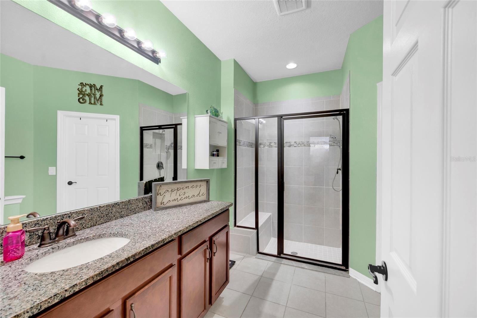 VISTA LKS/BAILEYS BLUFF - Residential