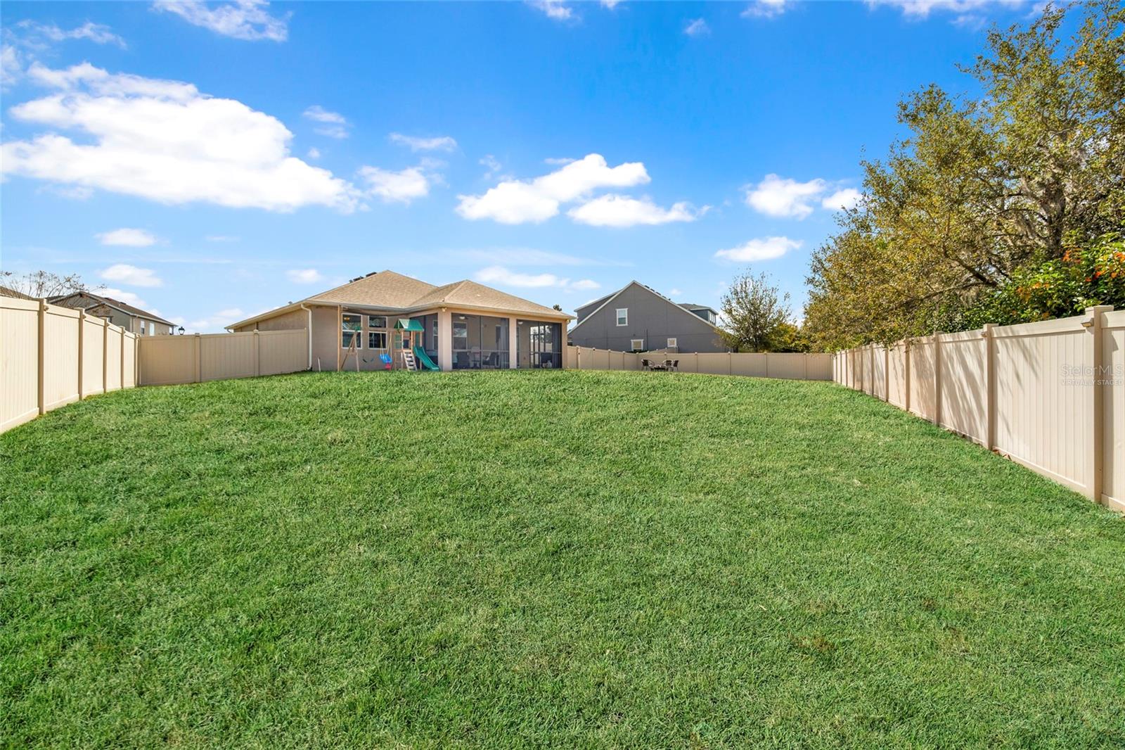 VISTA LKS/BAILEYS BLUFF - Residential