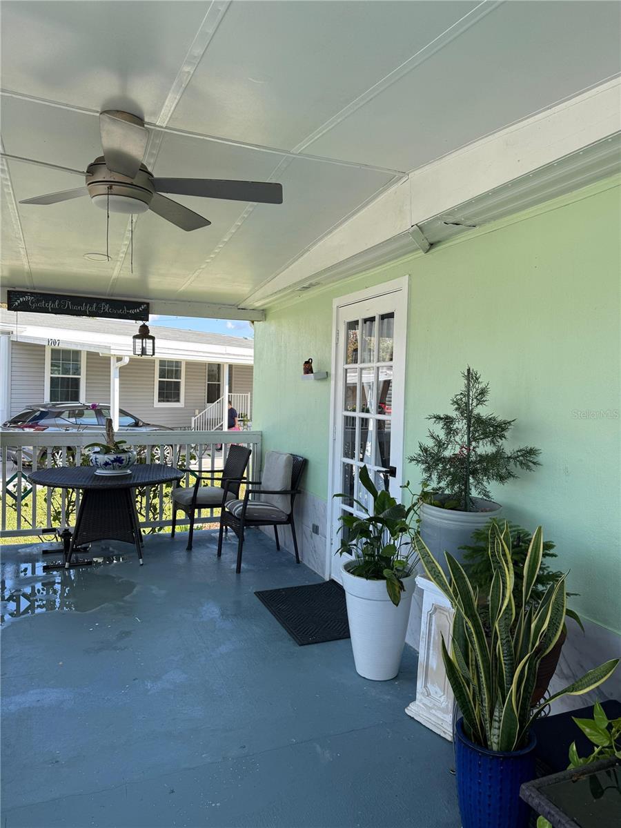 FAIRWAYS COUNTRY CLUB - Residential