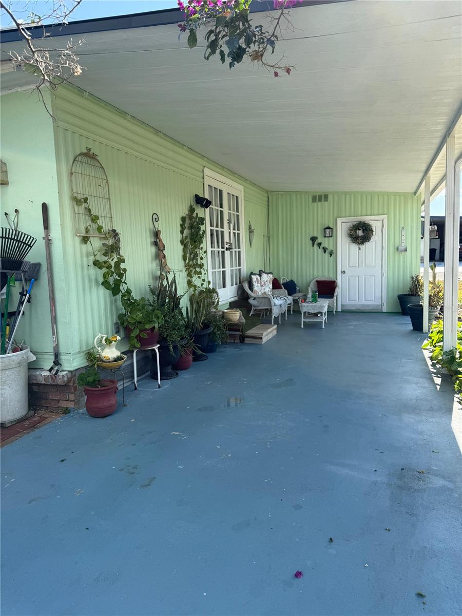 FAIRWAYS COUNTRY CLUB - Residential