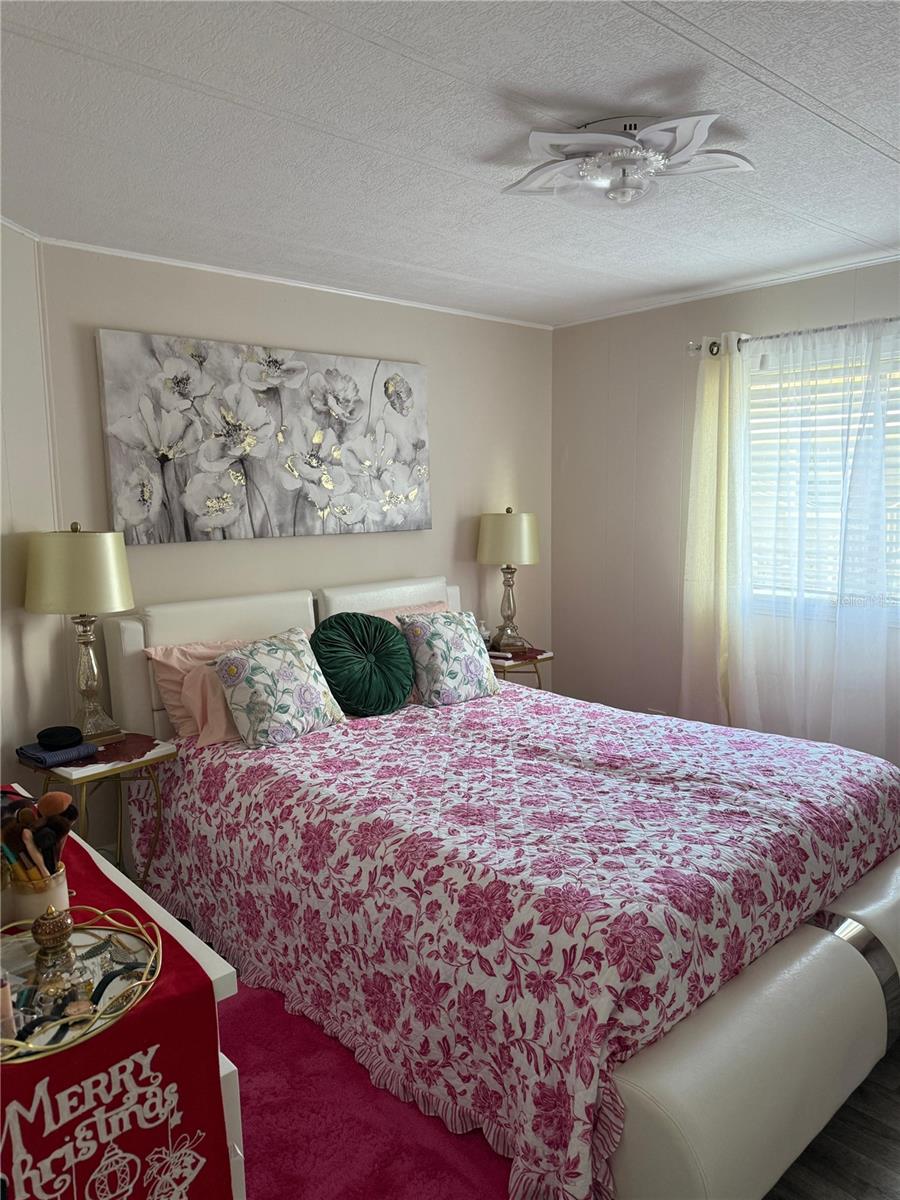 FAIRWAYS COUNTRY CLUB - Residential