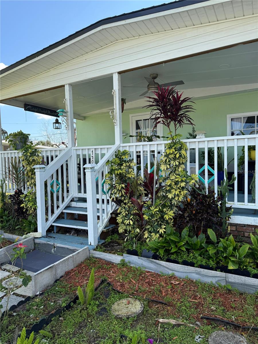 FAIRWAYS COUNTRY CLUB - Residential