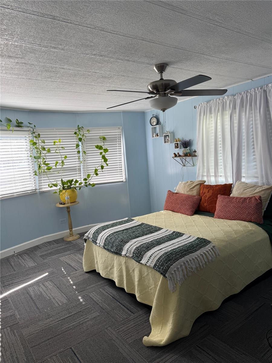 FAIRWAYS COUNTRY CLUB - Residential