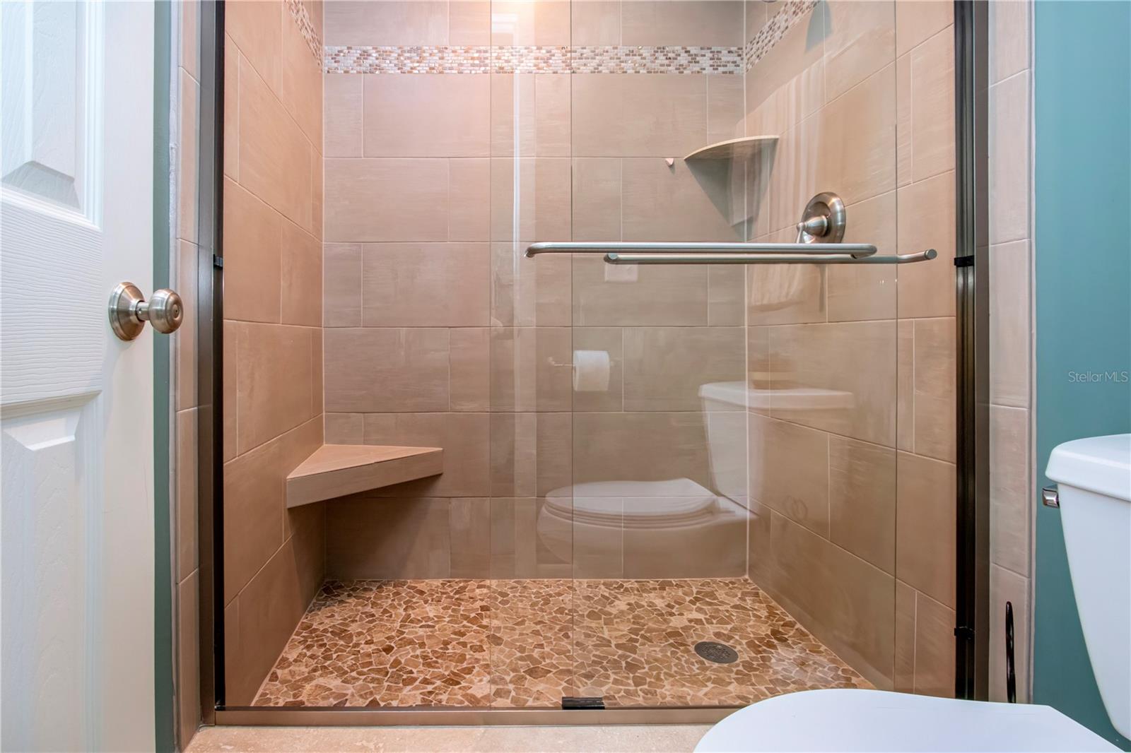 MIDNIGHT COVE II - Residential