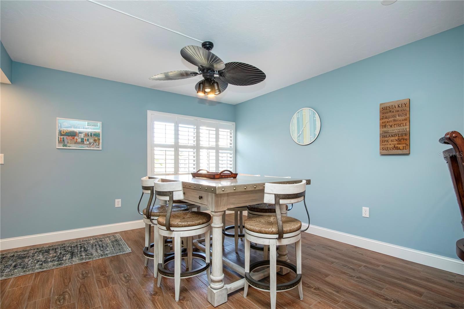 MIDNIGHT COVE II - Residential