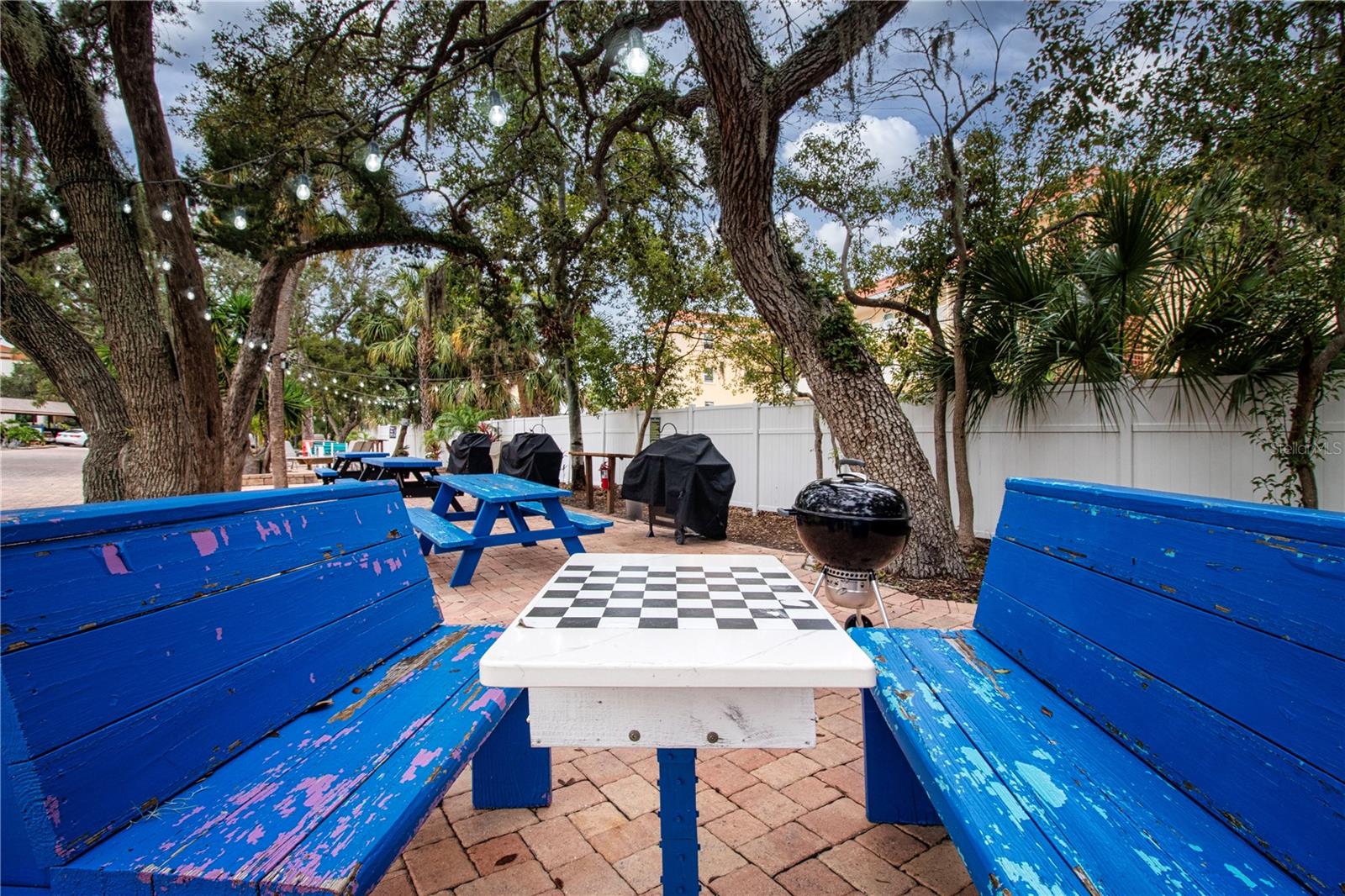 MIDNIGHT COVE II - Residential