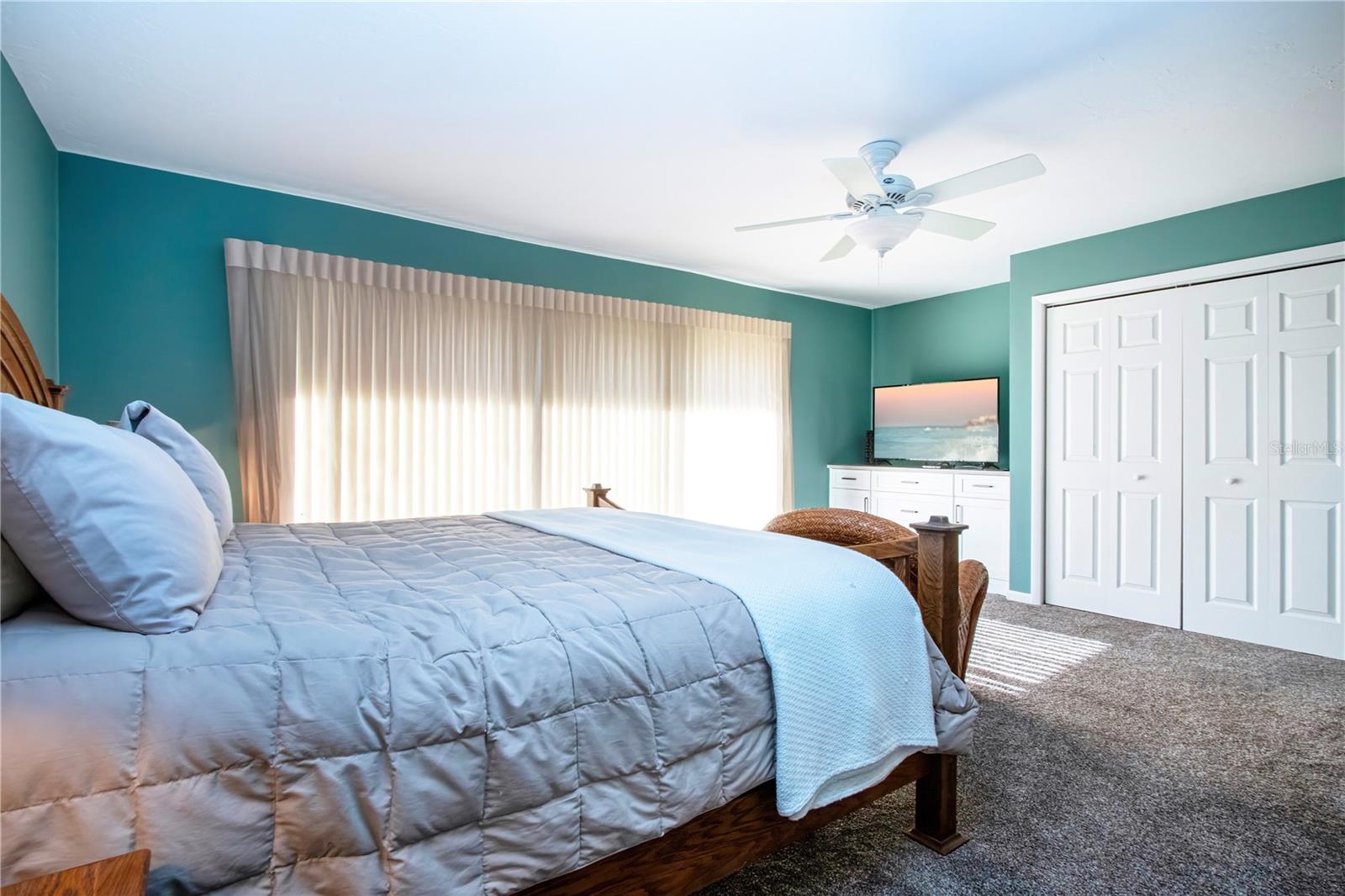 MIDNIGHT COVE II - Residential