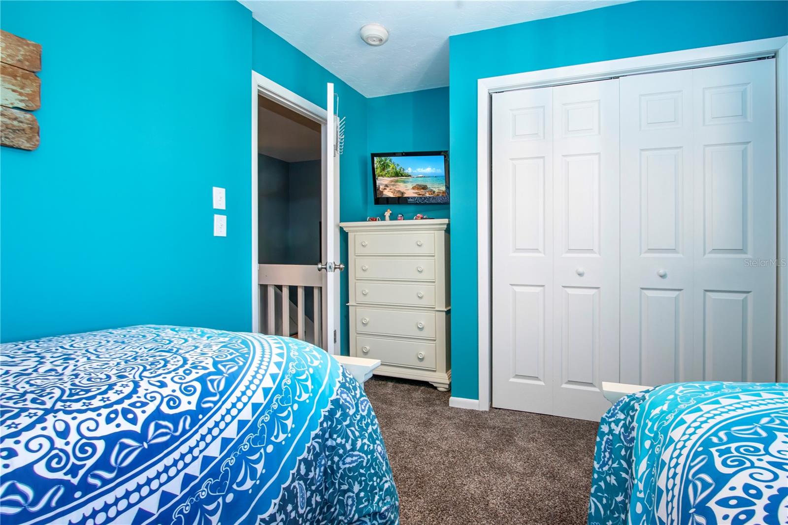 MIDNIGHT COVE II - Residential