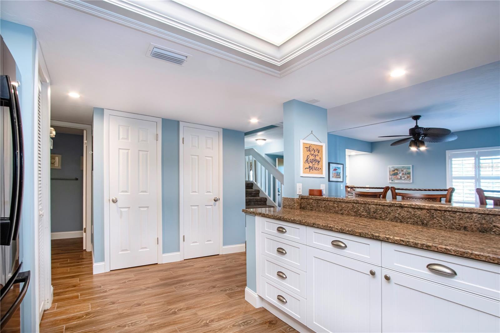 MIDNIGHT COVE II - Residential