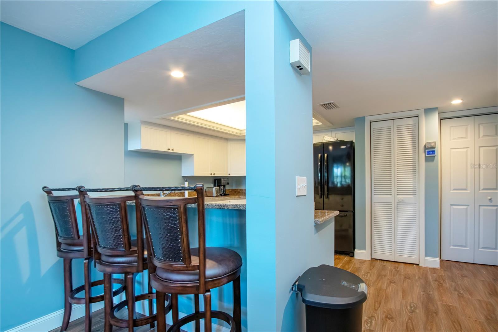 MIDNIGHT COVE II - Residential