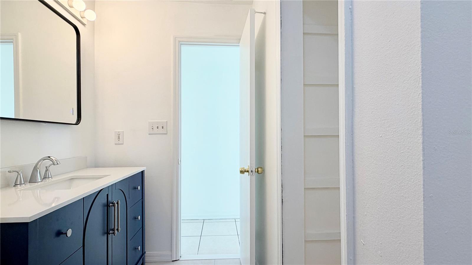 LAKE WAYMAN HEIGHTS LAKE ADD - Residential Lease