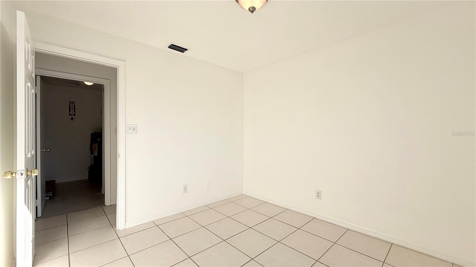 LAKE WAYMAN HEIGHTS LAKE ADD - Residential Lease