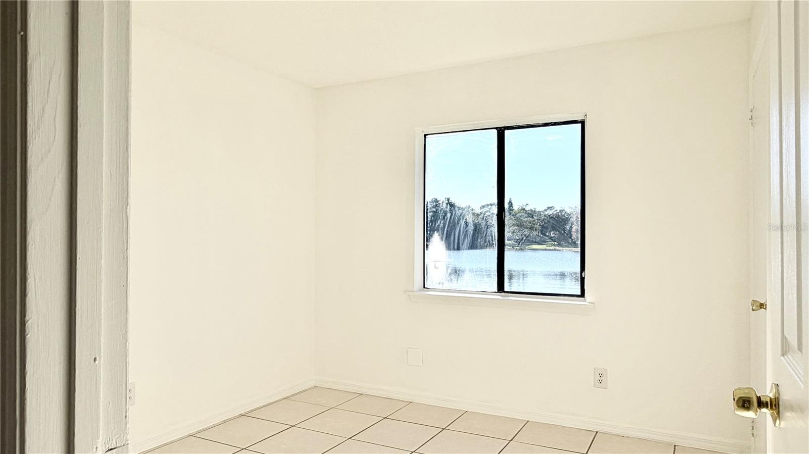 LAKE WAYMAN HEIGHTS LAKE ADD - Residential Lease