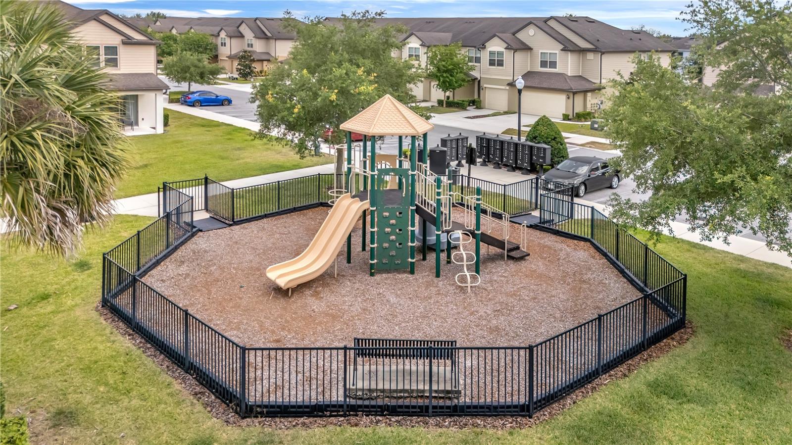 EMERSON NORTH TWNHMS - Residential