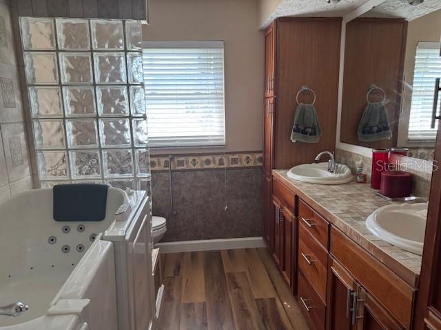 SARASOTA GOLF CLUB COLONY 4 - Residential