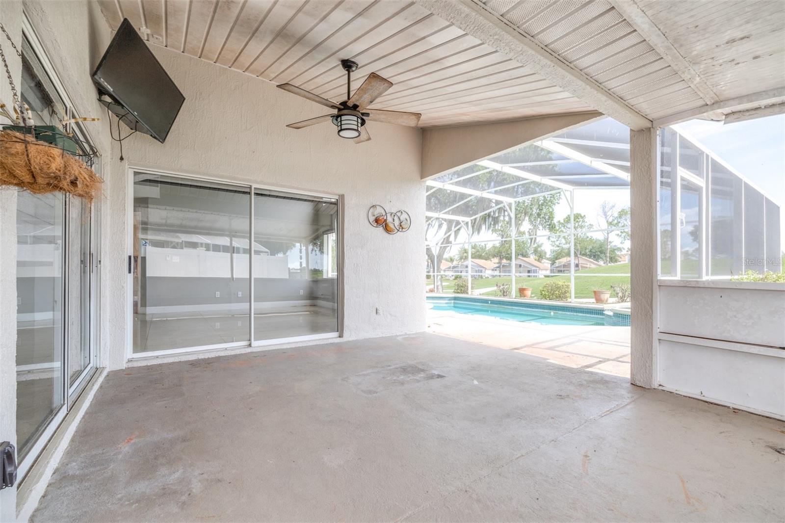 CARIBBEAN COVE - Residential