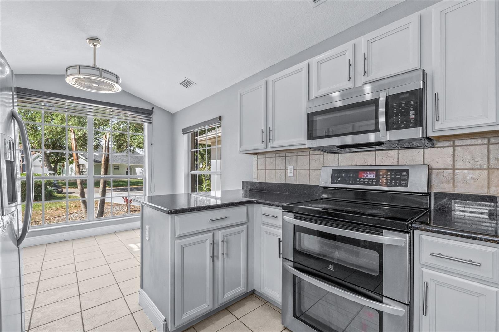 CARIBBEAN COVE - Residential