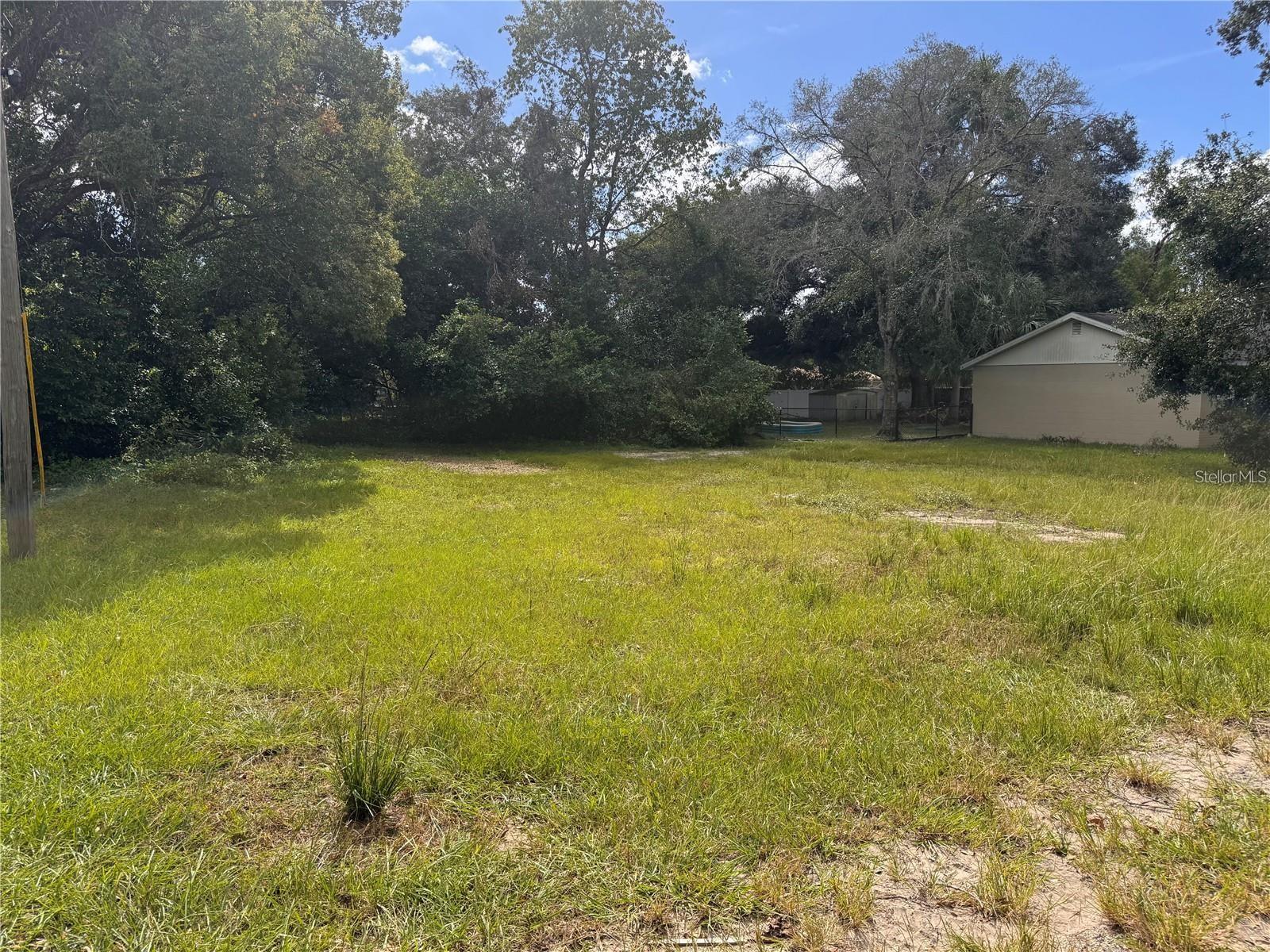 Affordable Vacant Lot in Hill North Dale – Brooksville. Ready to build your dream home? Look no further than this residential vacant lot located in the well-established Hill North Dale neighborhood of Brooksville. This small yet versatile lot offers the ideal canvas for a custom home, whether you’re a first-time homebuyer or looking to downsize into a charming, cozy space. Hill North Dale is known for its friendly atmosphere and convenient location, making it a sought-after community for homeowners of all stages. This lot provides quick access to U.S. 98 and I-75, making commutes to Tampa and surrounding areas easy, while still being just a short drive from downtown Brooksville’s local shopping, dining, and entertainment. If you’ve been searching for an affordable lot in a great location to create the perfect home, this property is the opportunity you’ve been waiting for. Act fast - lots in this area don’t stay available for long!