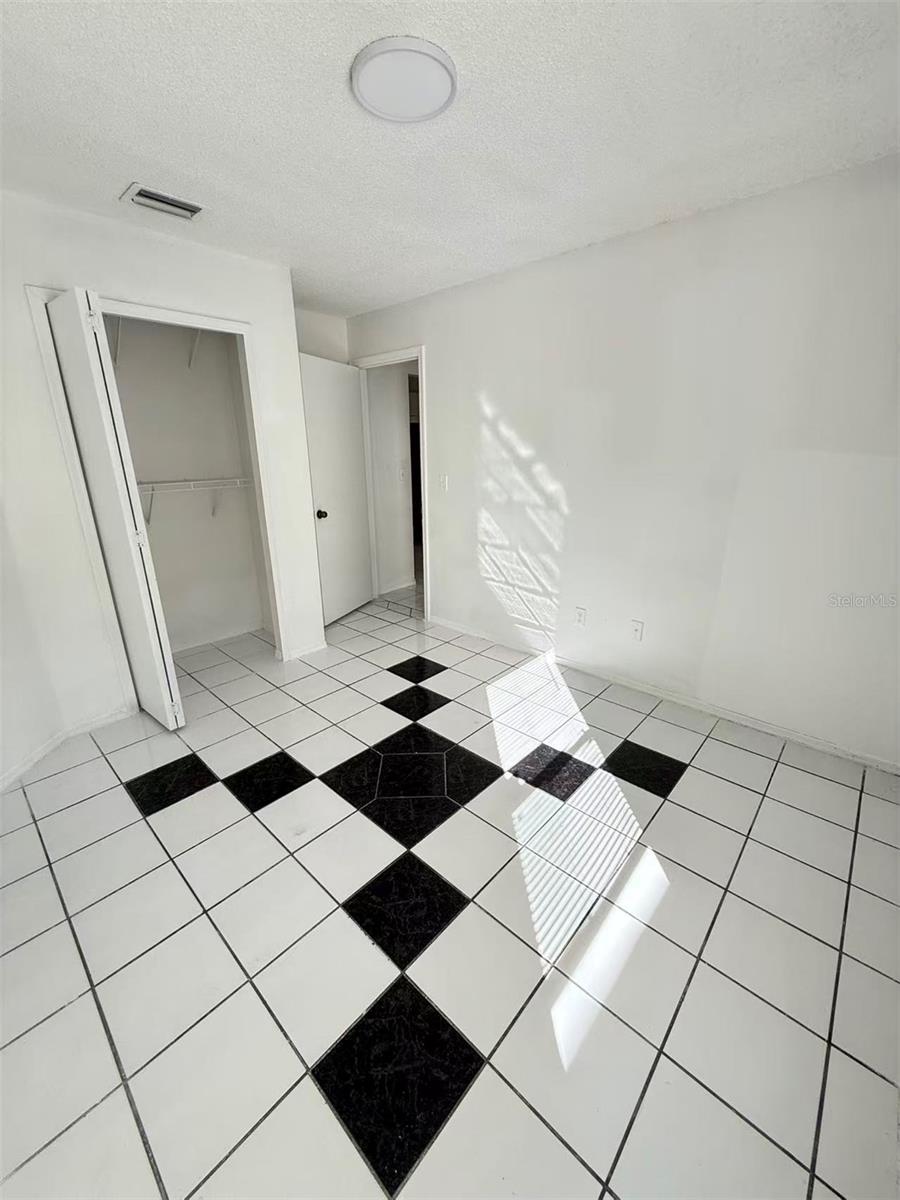 CHELSEA PARC EAST PH 01A - Residential