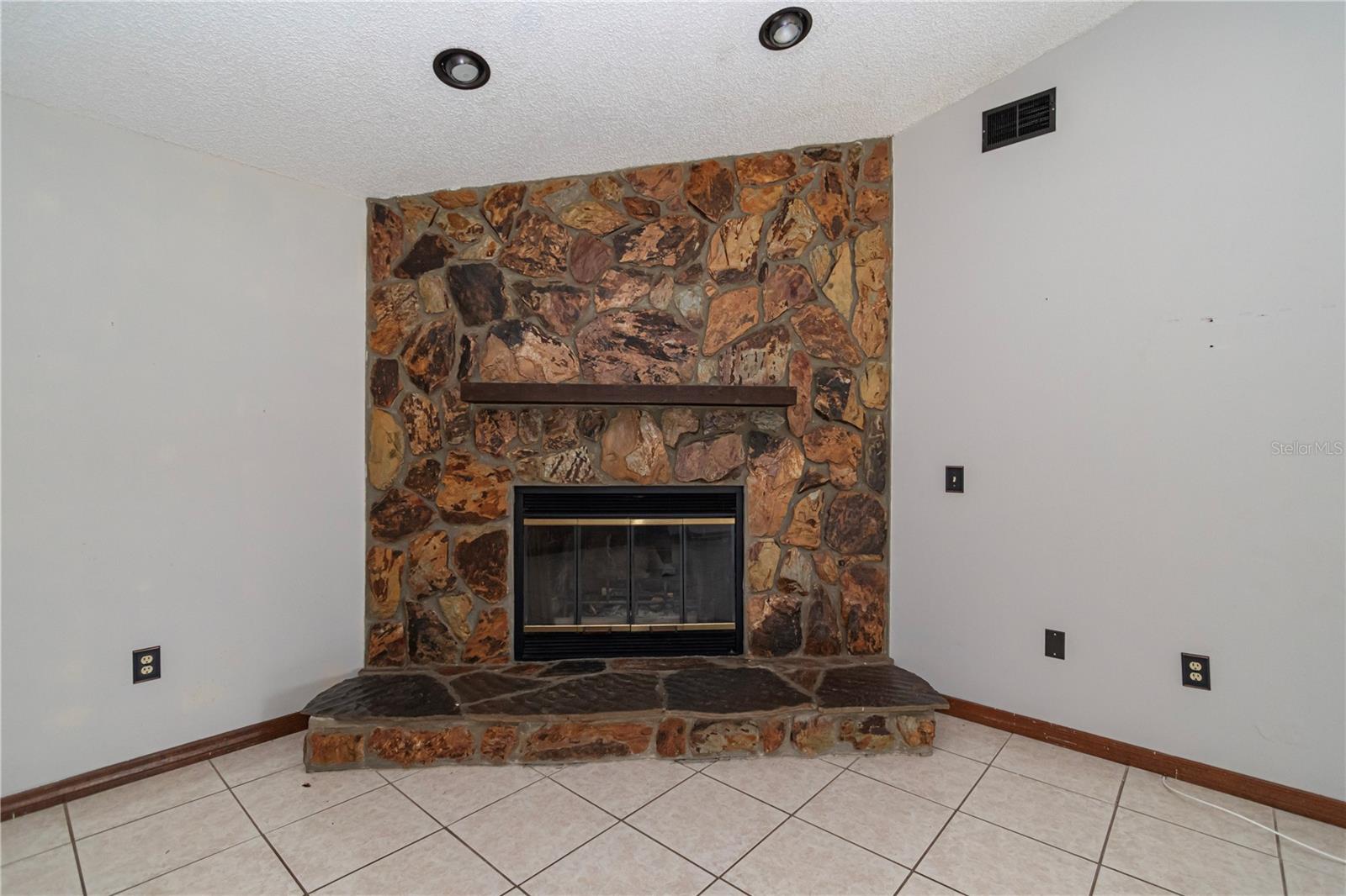 MARION OAKS 02 - Residential