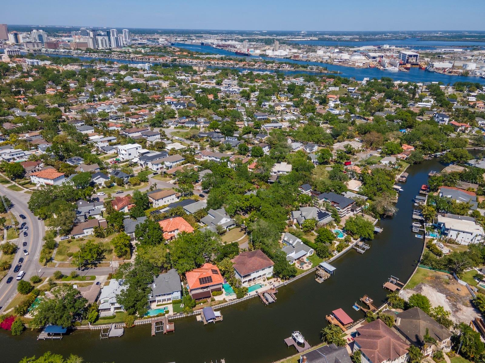 DAVIS ISLANDS PB10 PG52 TO 57 - Residential