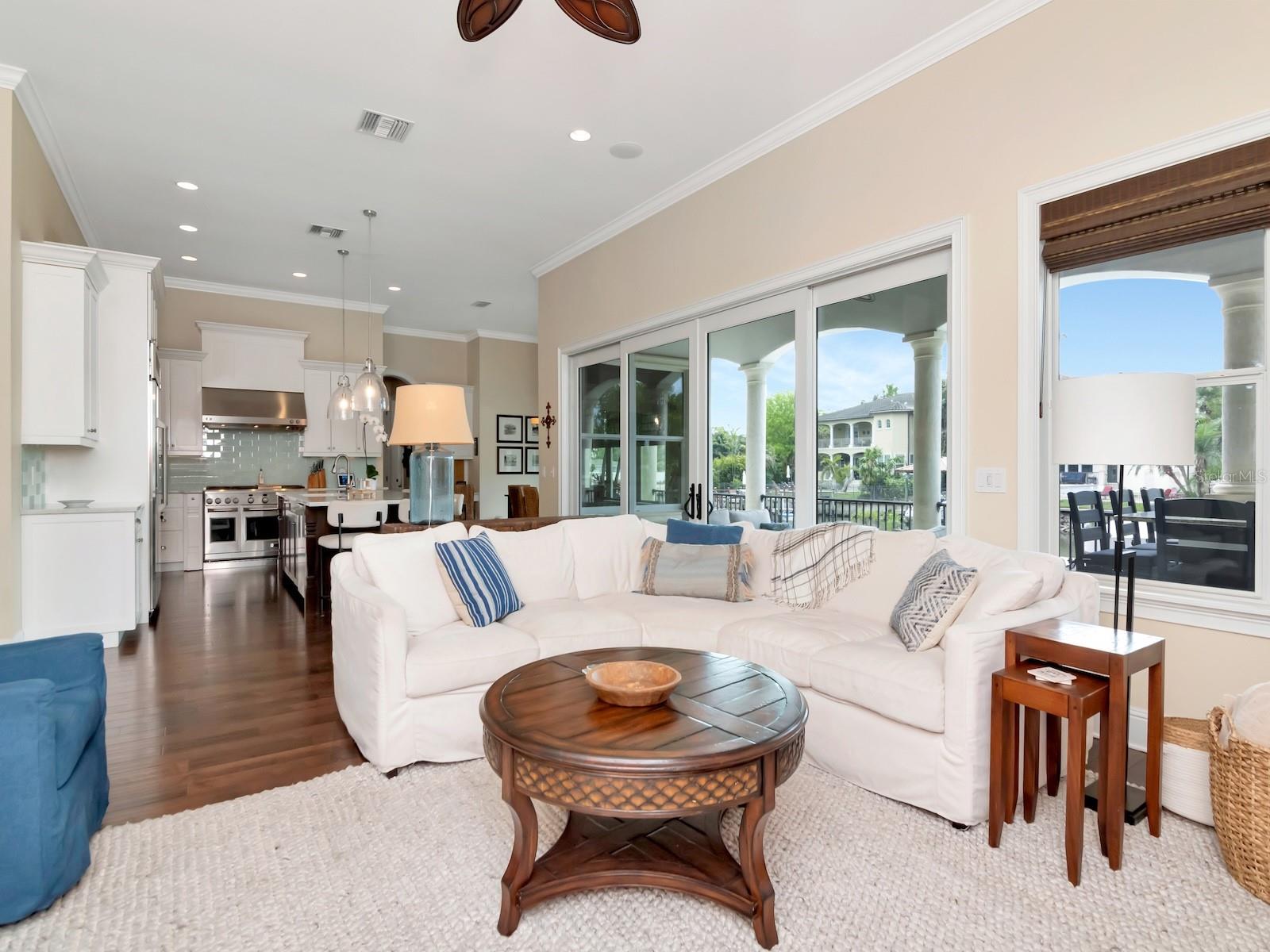 DAVIS ISLANDS PB10 PG52 TO 57 - Residential