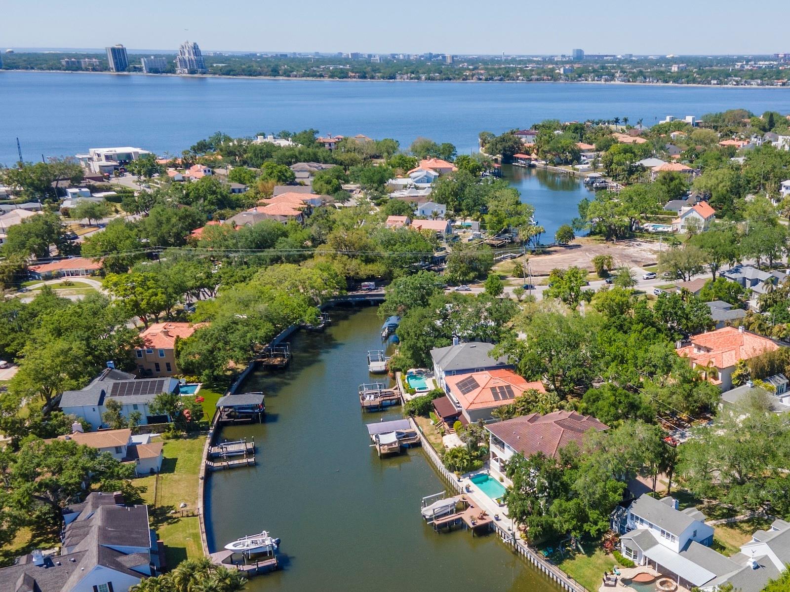 DAVIS ISLANDS PB10 PG52 TO 57 - Residential