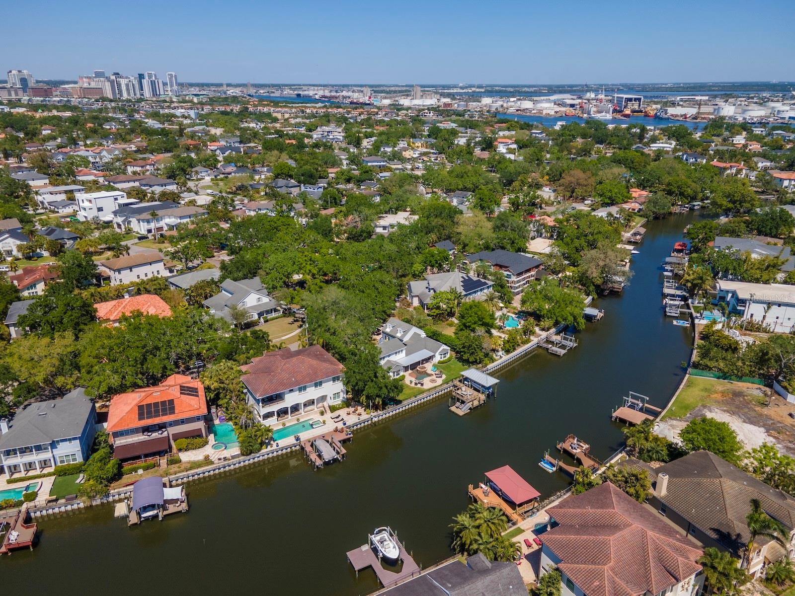 DAVIS ISLANDS PB10 PG52 TO 57 - Residential