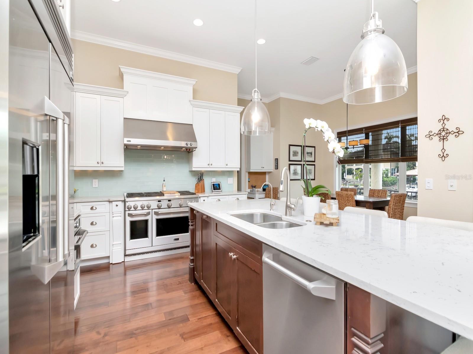 DAVIS ISLANDS PB10 PG52 TO 57 - Residential