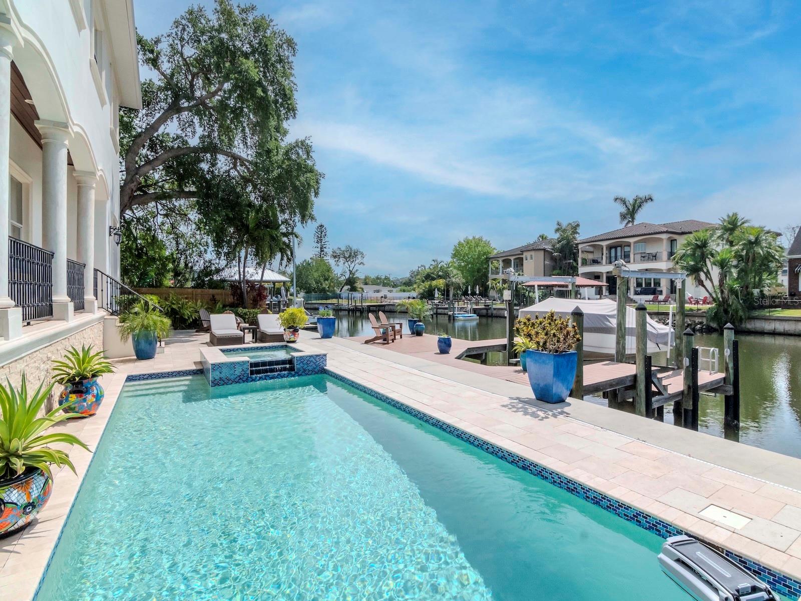 DAVIS ISLANDS PB10 PG52 TO 57 - Residential